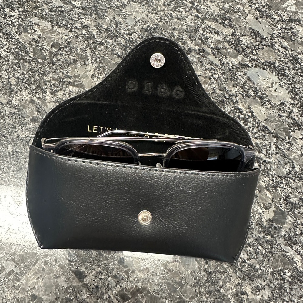 Diff Sunglasses With Case - image 6